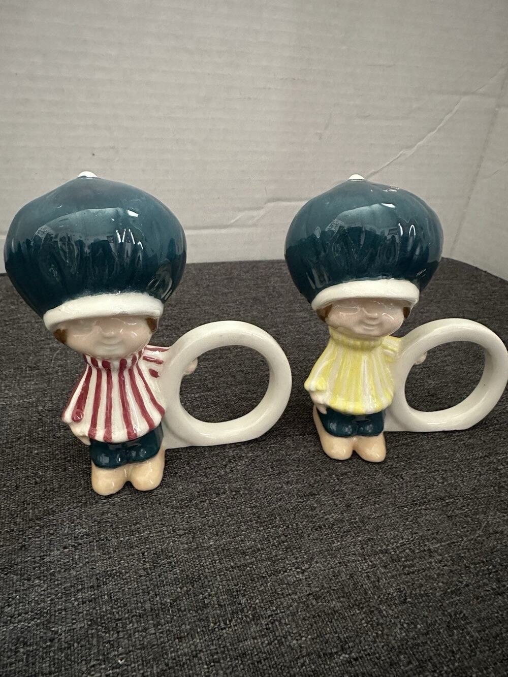 Vintage 1977 Ceramic Christmas Napkin Rings Figural Children X-MAS 77 Set of 2